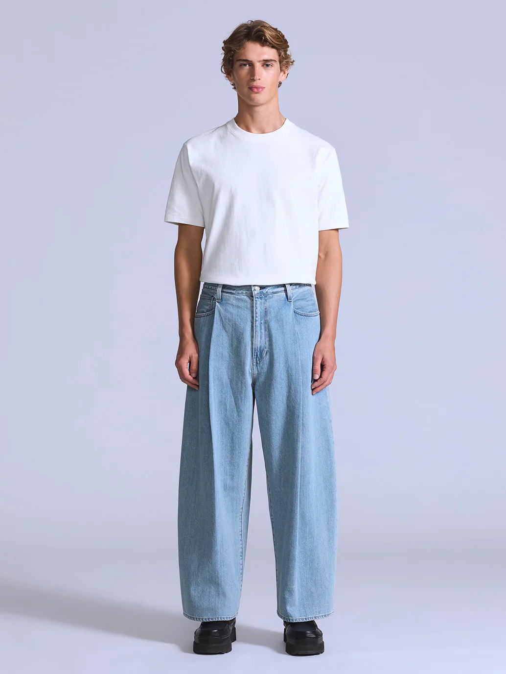 Levi's® Blue Tab™ Men's Wide-Leg Pleat Crop Jeans - Image 2