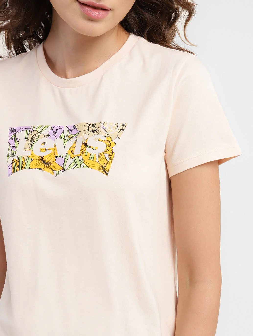Women's Graphic Print Round Neck T-shirt - Image 4