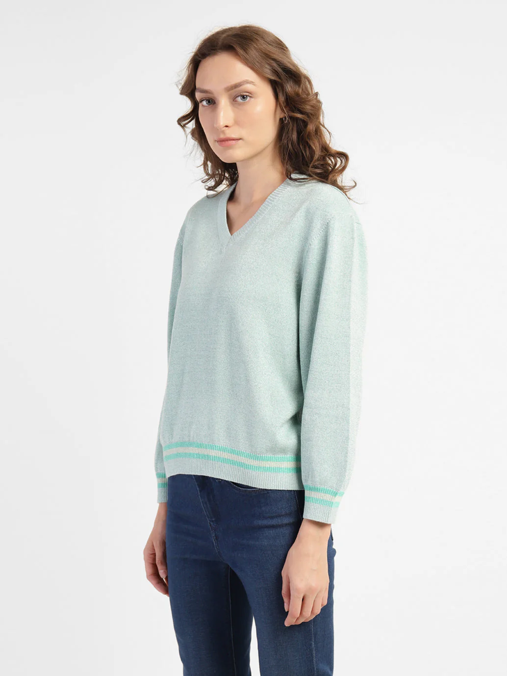 Women's Solid V Neck Sweater - Image 4