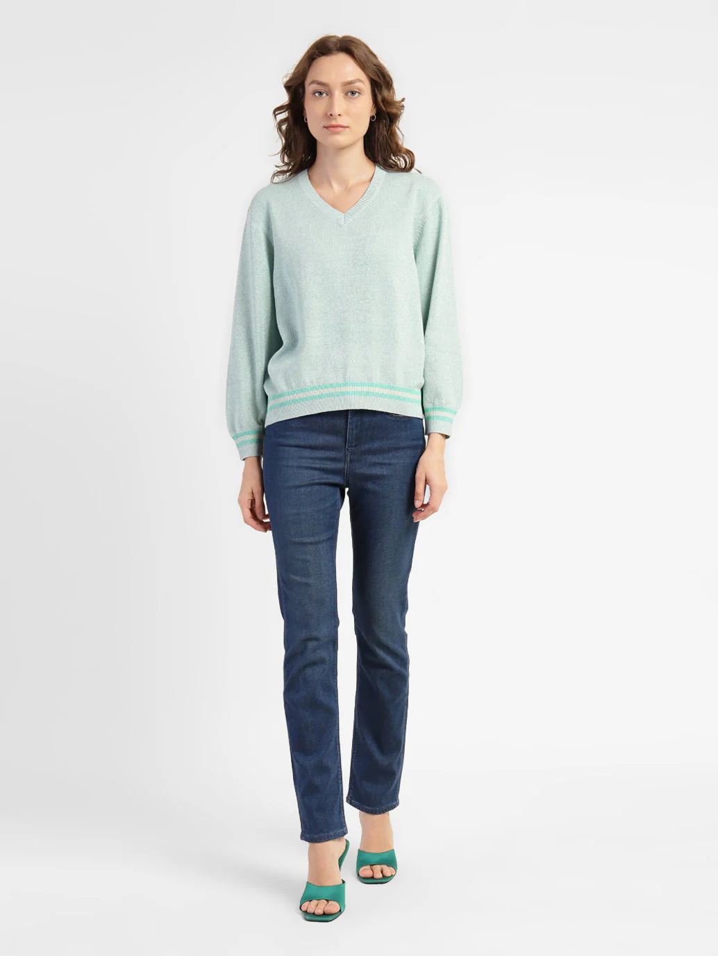 Women's Solid V Neck Sweater - Image 6