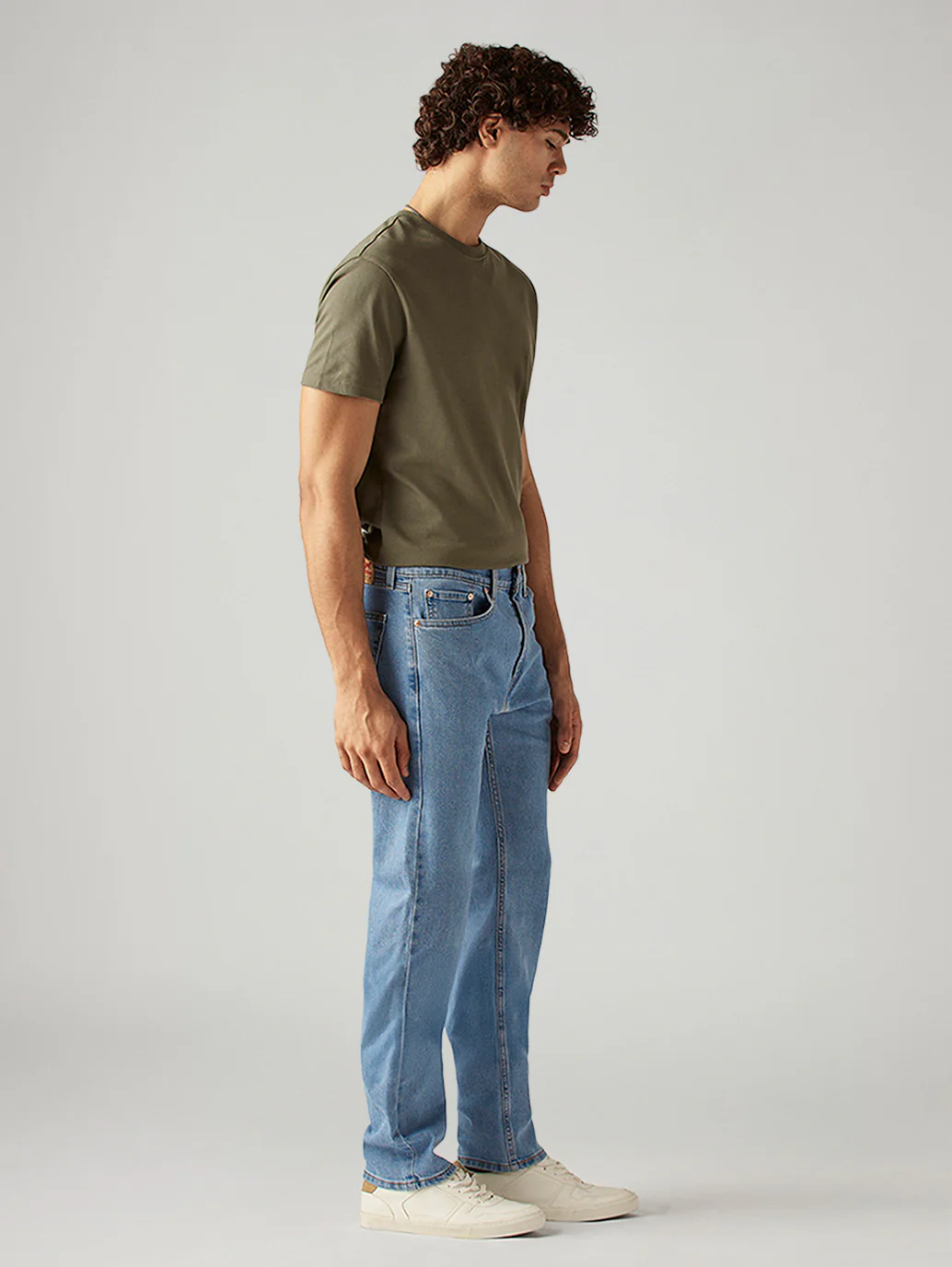 Men's 505 Light Blue Straight Fit Mid Rise Jeans - Image 7