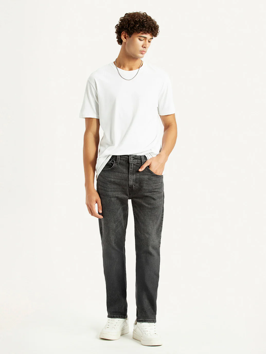 Men's 505 Black Straight Fit Mid Rise Jeans