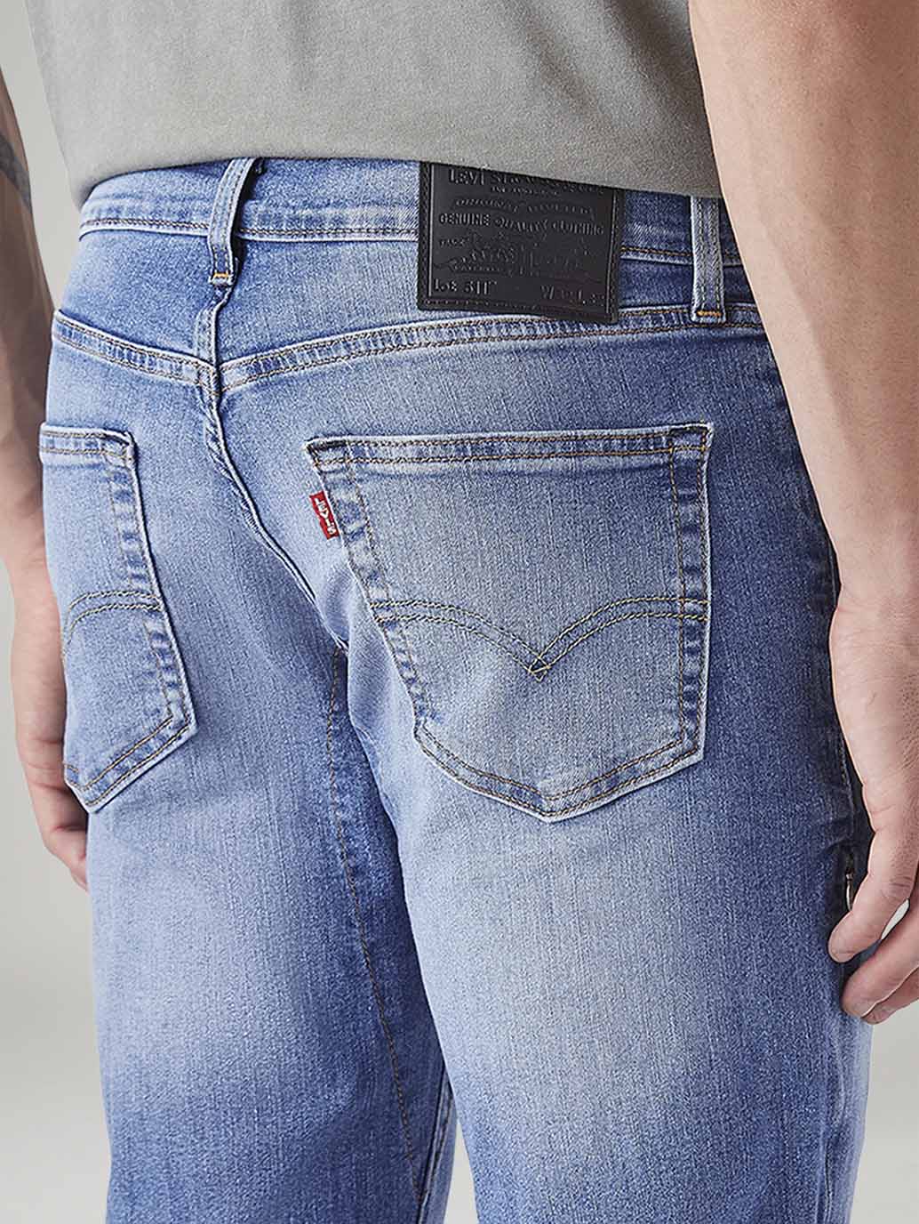 Men's 511 Light Blue Slim Fit Mid Rise Commuter Jeans - Image 6