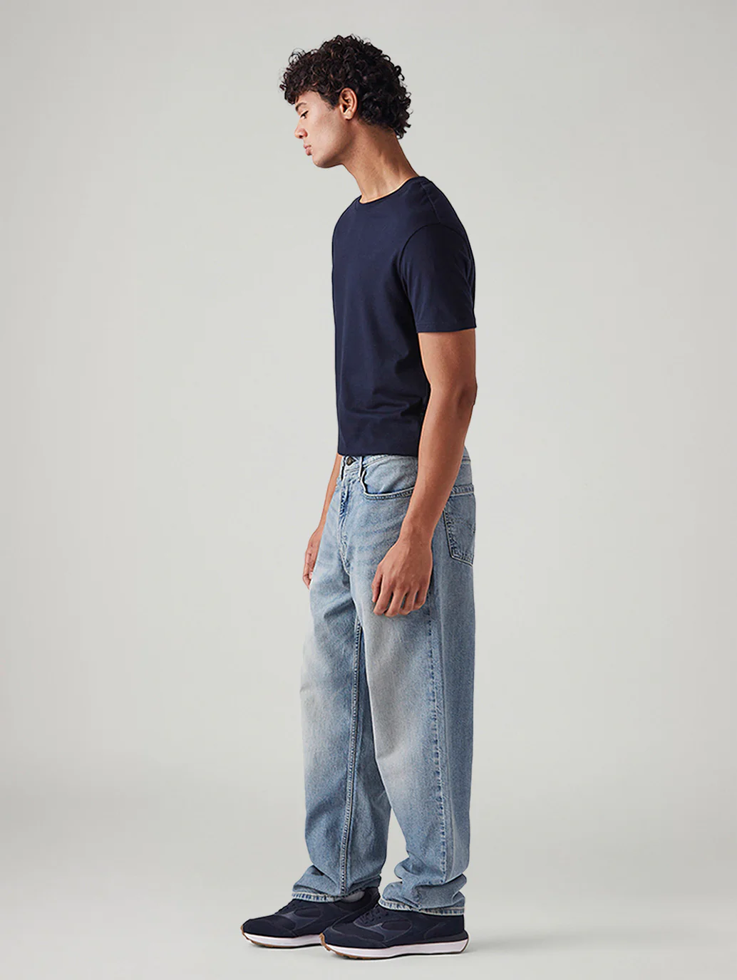 Men's 511 Light Blue Slim Fit Mid Rise Jeans - Image 6