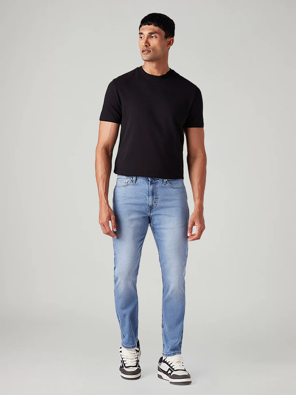 Men's 511 Light Indigo Slim Fit Mid Rise Jeans - Image 2
