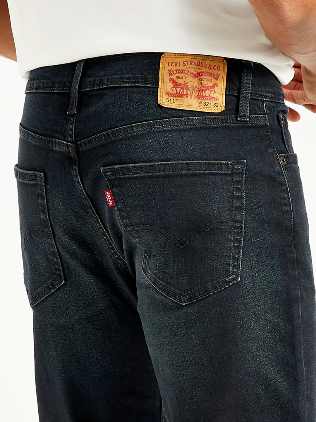Men's 511 Black Slim Fit Mid Rise Jeans - Image 5