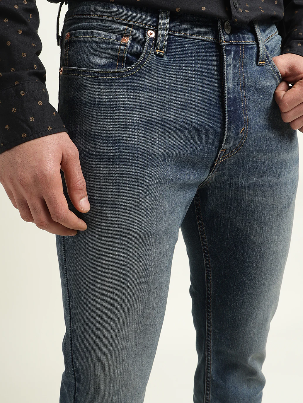 Men's 511 Indigo Slim Fit Mid Rise Jeans - Image 3