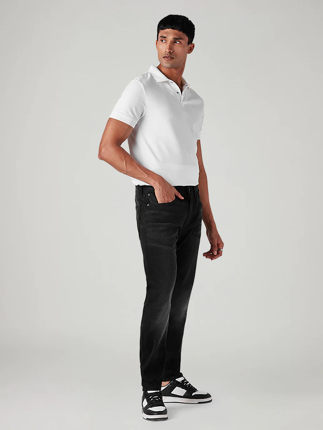 Men's 512 Black Slim Tapered Fit Mid Rise Selvedge Jeans - Image 7
