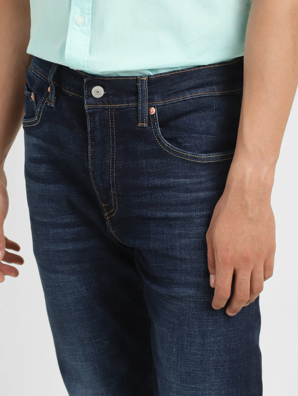 Men's 512 Blue Slim Tapered Fit Mid Rise Jeans - Image 8