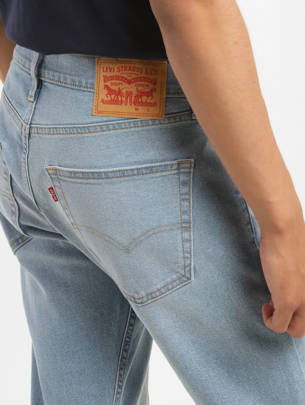 Men's 512 Blue Slim Tapered Fit Mid Rise Jeans - Image 9