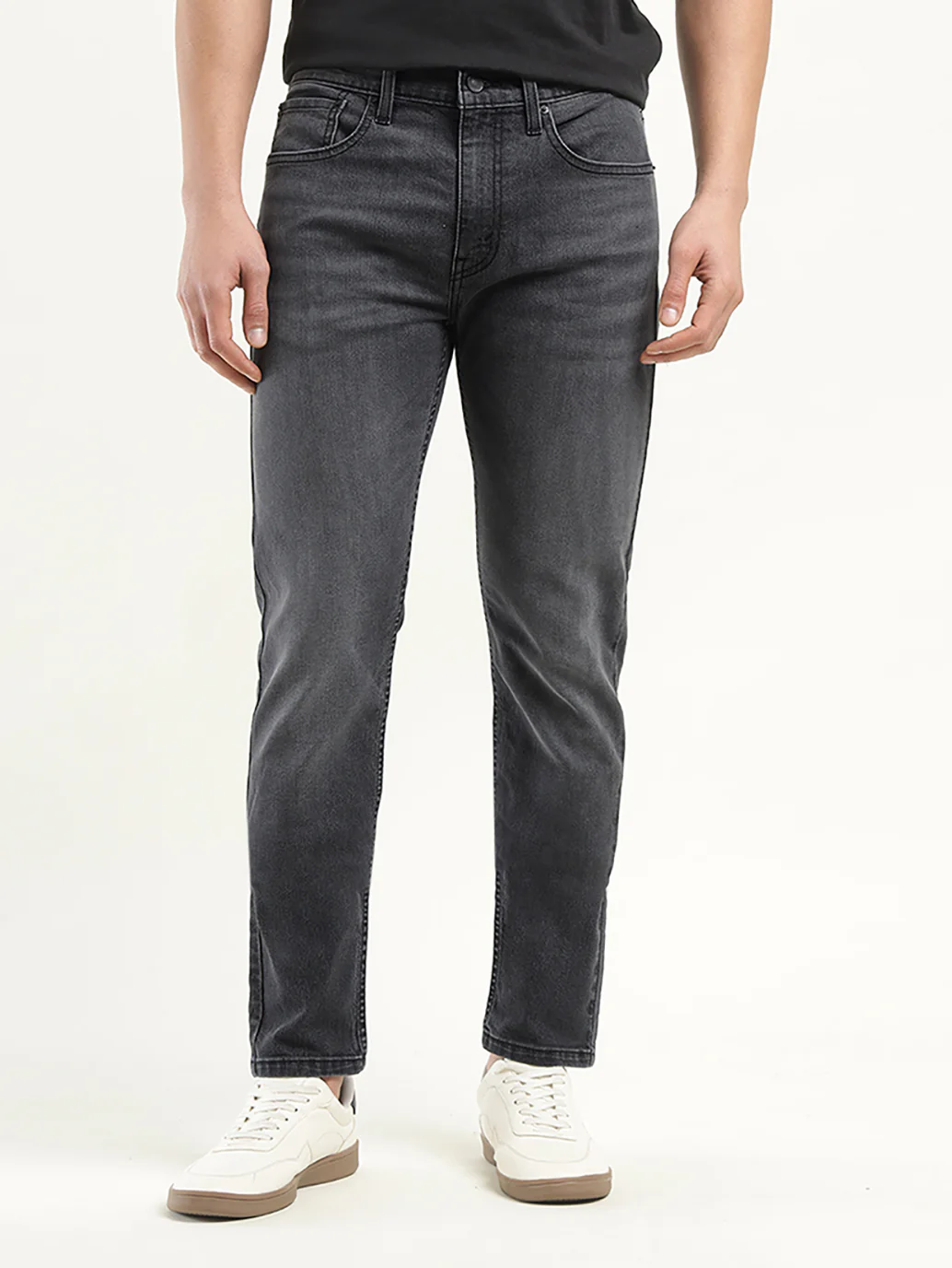 Men's 512 Black Slim Tapered Fit Mid Rise Jeans - Image 5