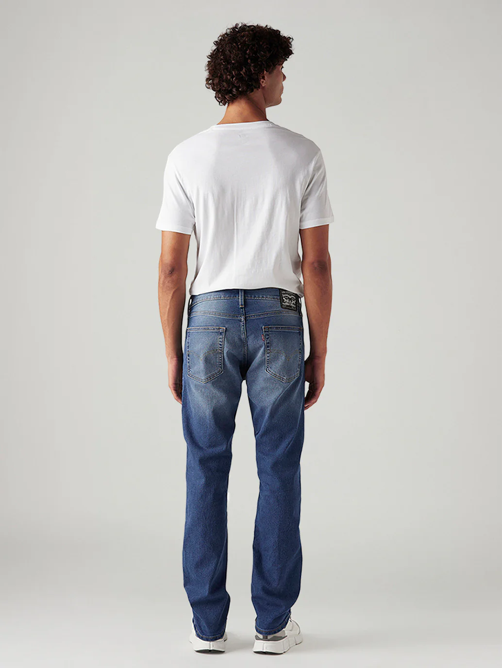 Men's 513 Med Indigo Slim Straight Fit Mid Rise Jeans - Image 3
