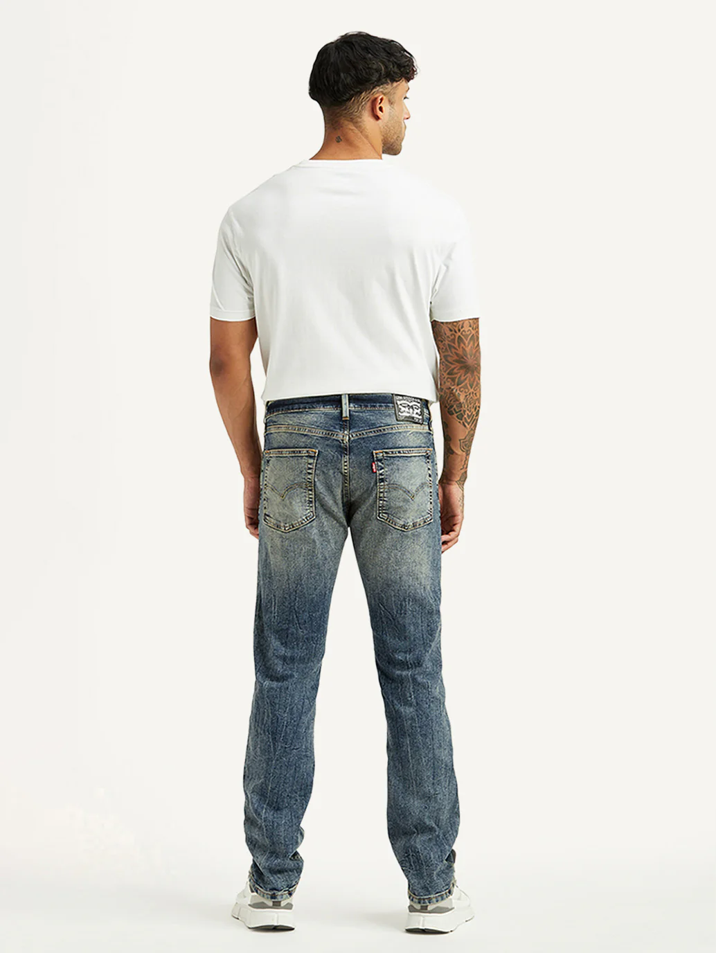Men's Tinted 513 Med Indigo Slim Tapered Fit Mid Rise Jeans - Image 5