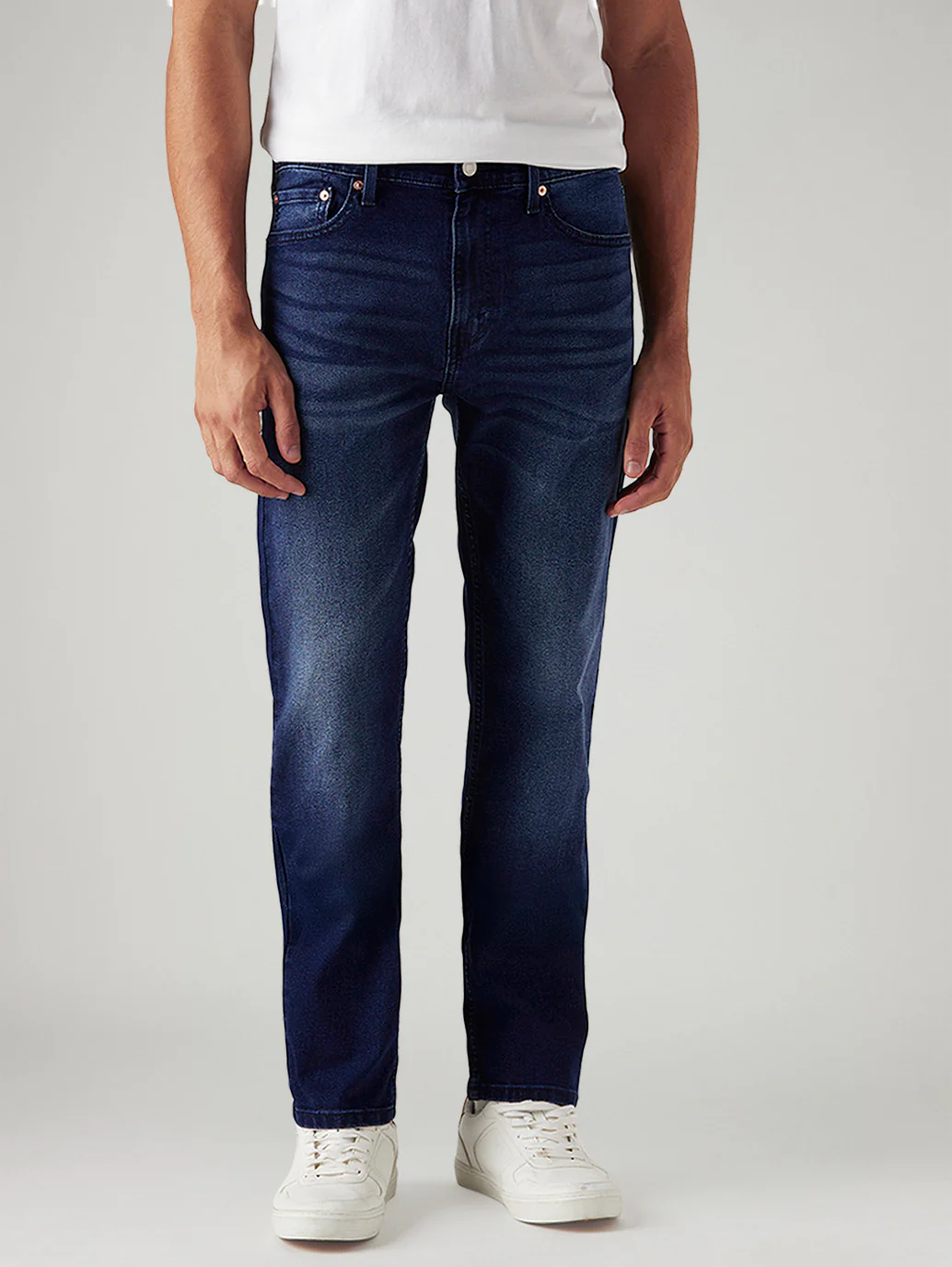 Men's 513 Dark Indigo Slim Straight Fit Mid Rise Jeans - Image 2