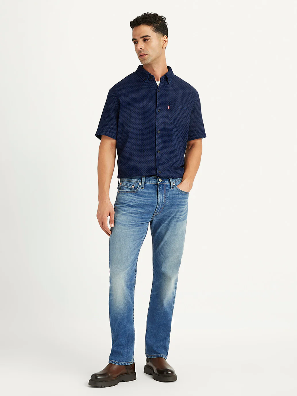 Men's 513 Blue Slim Straight Fit Mid Rise Jeans - Image 3