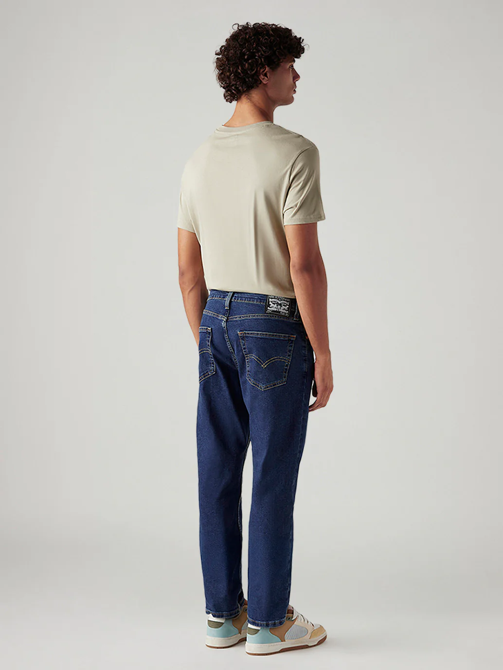 Men's 541 Med Indigo Athletic Tapered Fit Mid Rise Jeans - Image 3