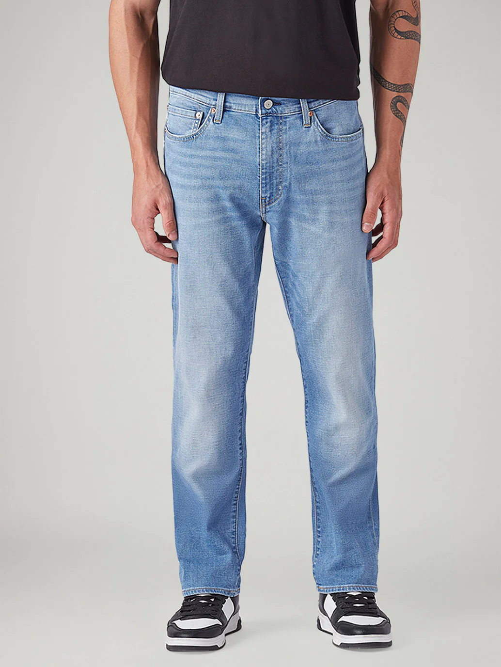 Men's 541 Light Indigo Tapered Fit Mid Rise Linen Jeans - Image 3