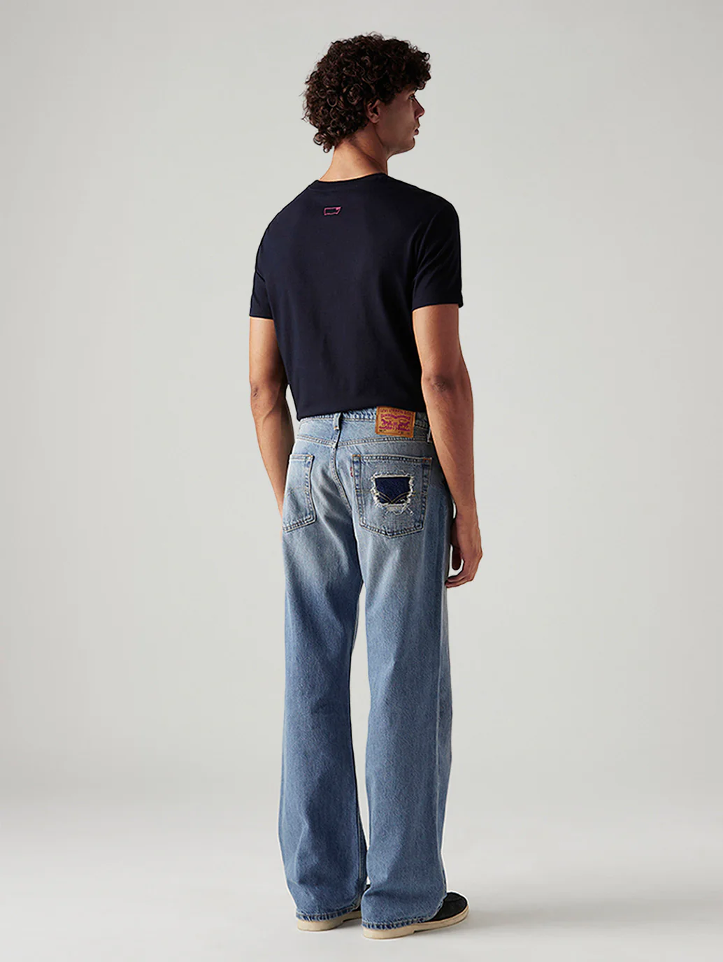 Men's 567 Light Blue Bootcut Mid Rise Jeans - Image 3