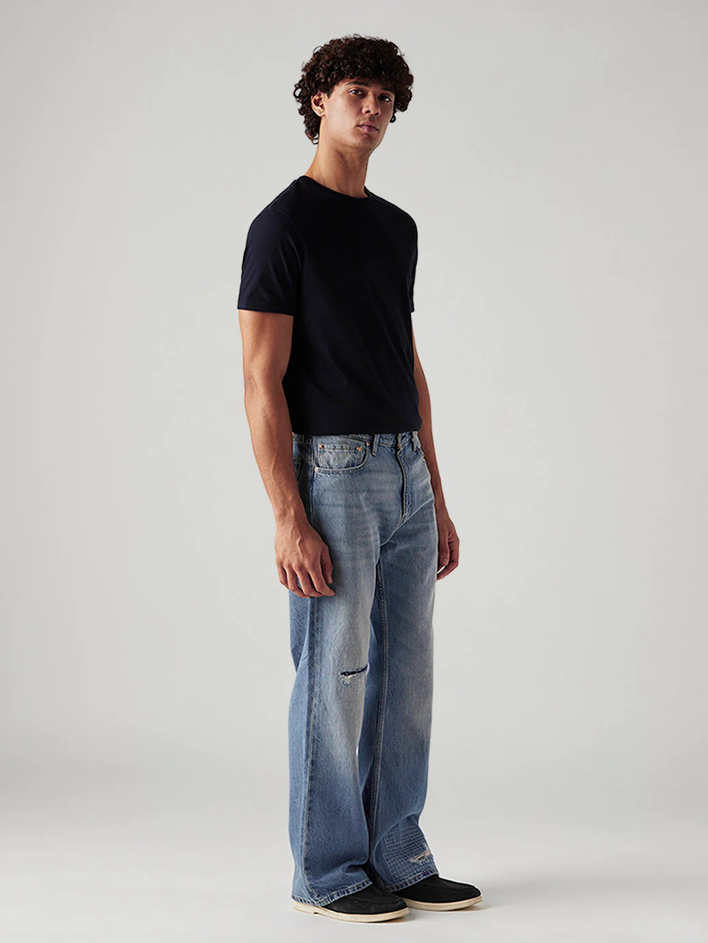 Men's 567 Light Blue Bootcut Mid Rise Jeans - Image 5