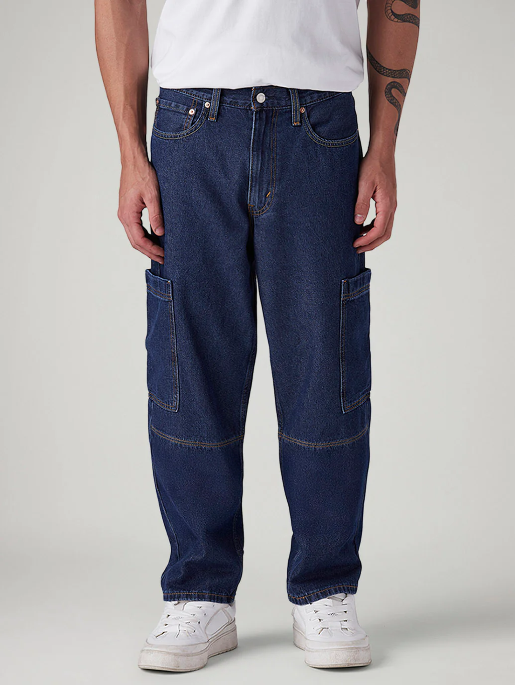 Men's 568 Med Indigo Loose Fit Mid Rise Jeans - Image 3