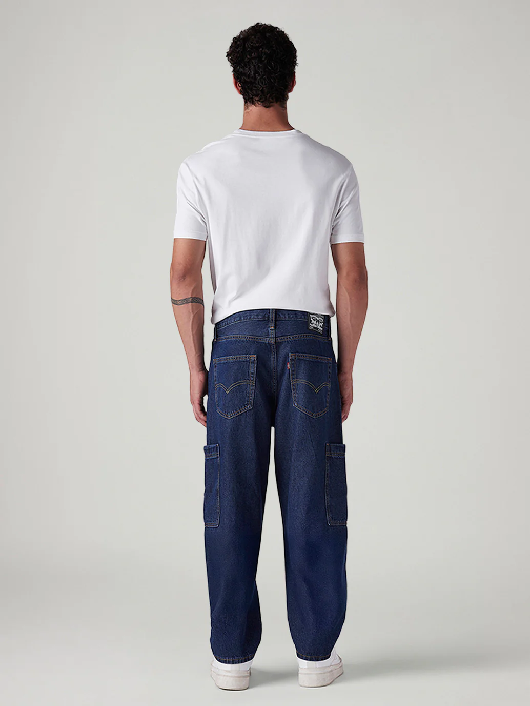Men's 568 Med Indigo Loose Fit Mid Rise Jeans - Image 5