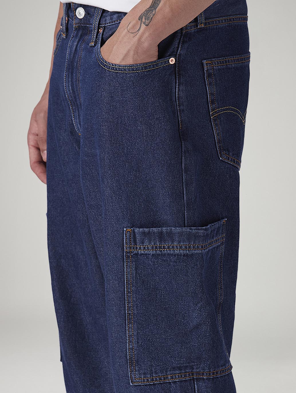 Men's 568 Med Indigo Loose Fit Mid Rise Jeans - Image 6