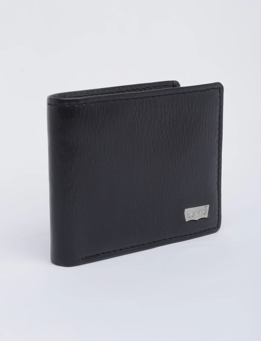 Men's Black Solid Bi-Fold Wallet - Image 4