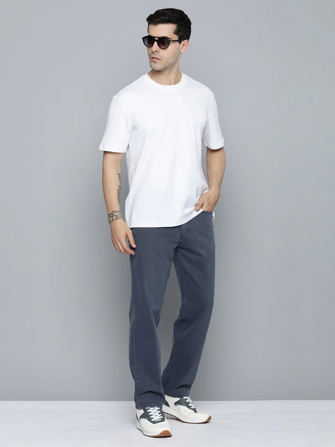 Men's 550 Blue Loose Fit Mid Rise Jeans
