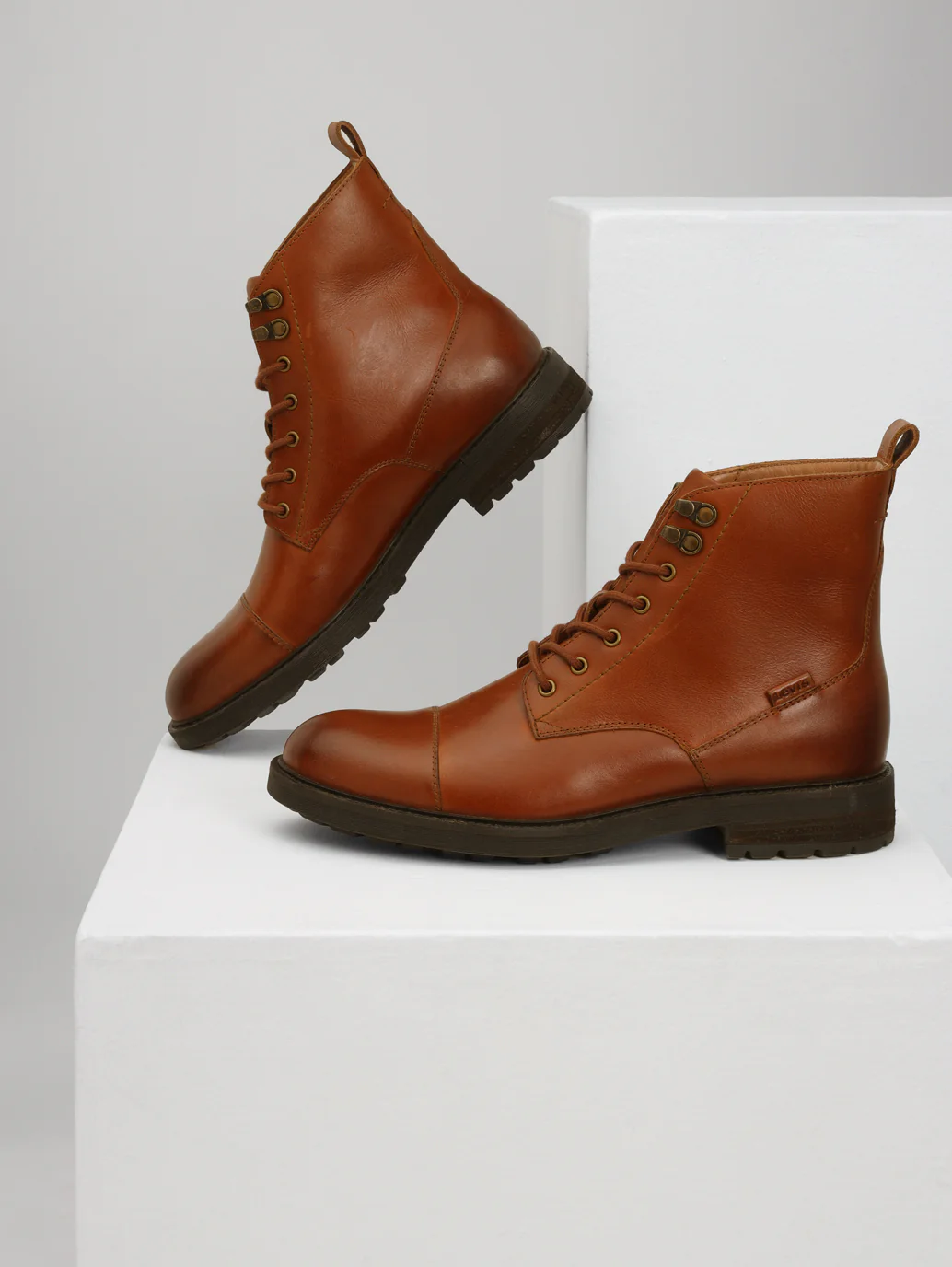 Men's Brown Solid Boots - Image 7