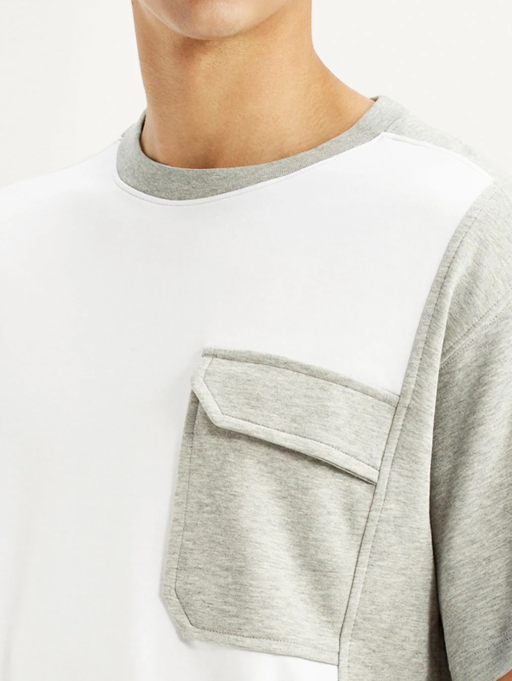 Men's Colorblock White Crew Neck T-shirt - Image 4