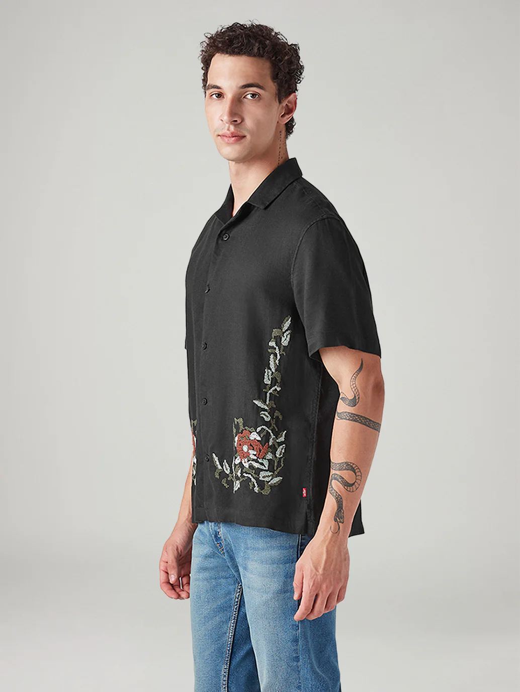 Men's Embroidered Relaxed Fit Linen Shirt - Image 5