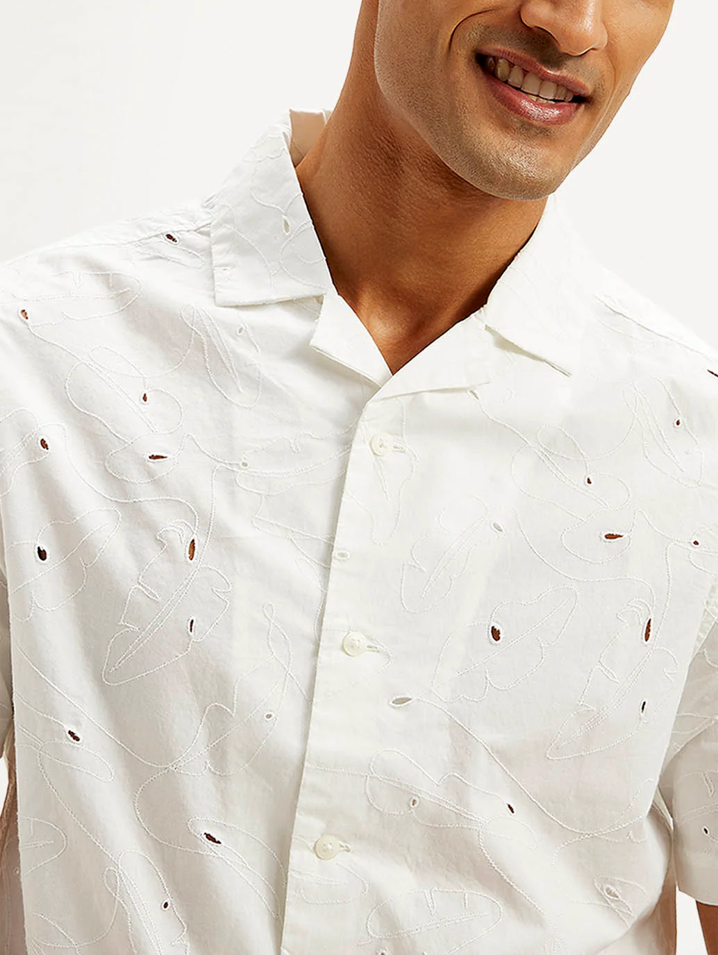 Men's Resort Collar Embroidered Loose Fit Shirt - Image 4