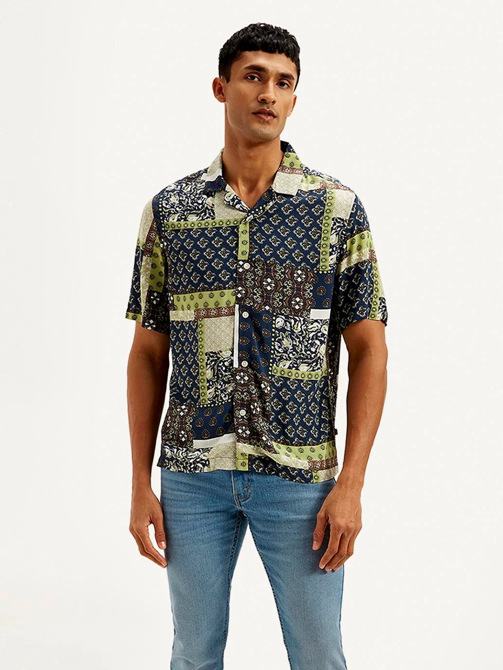 Men's Resort Collar Ethnic Motif Loose Fit Shirt - Image 3