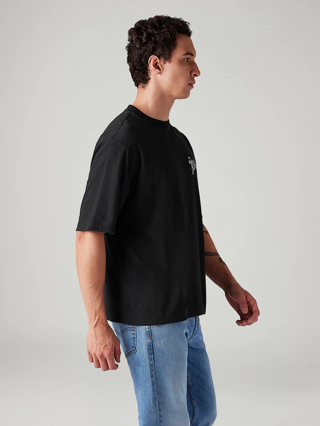 Men's Graphic Print Loose Fit T-Shirt - Image 5