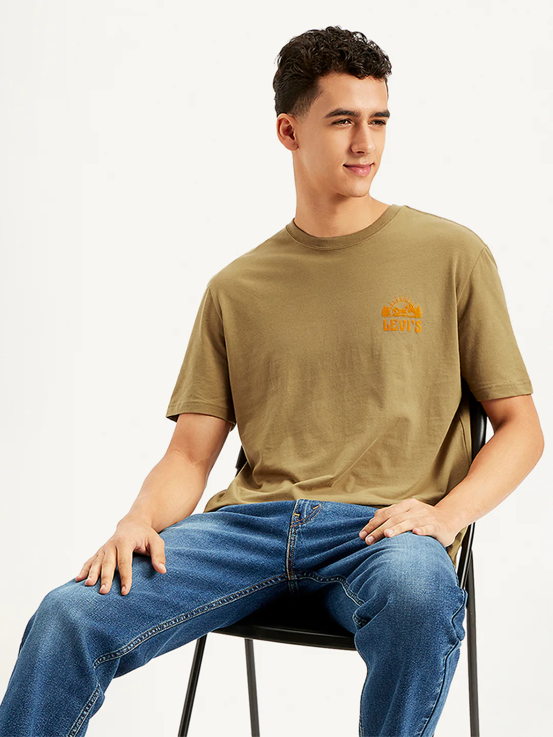 Men's Graphic Print Regular Fit T-Shirt - Image 5