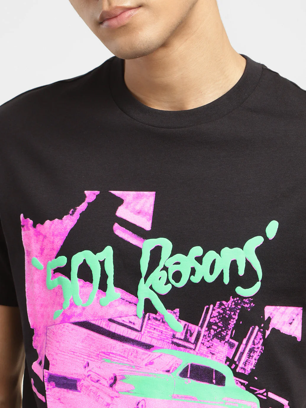 Men's Graphic Print Slim Fit T-shirt - Image 5