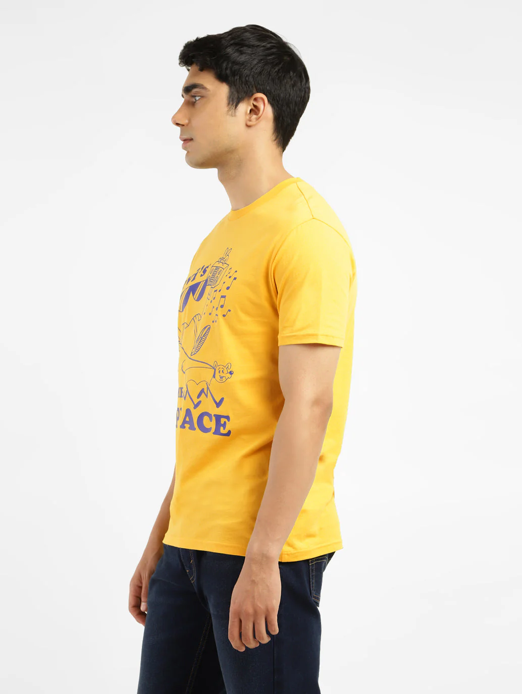 Men's Graphic Print Slim Fit T-shirt - Image 4