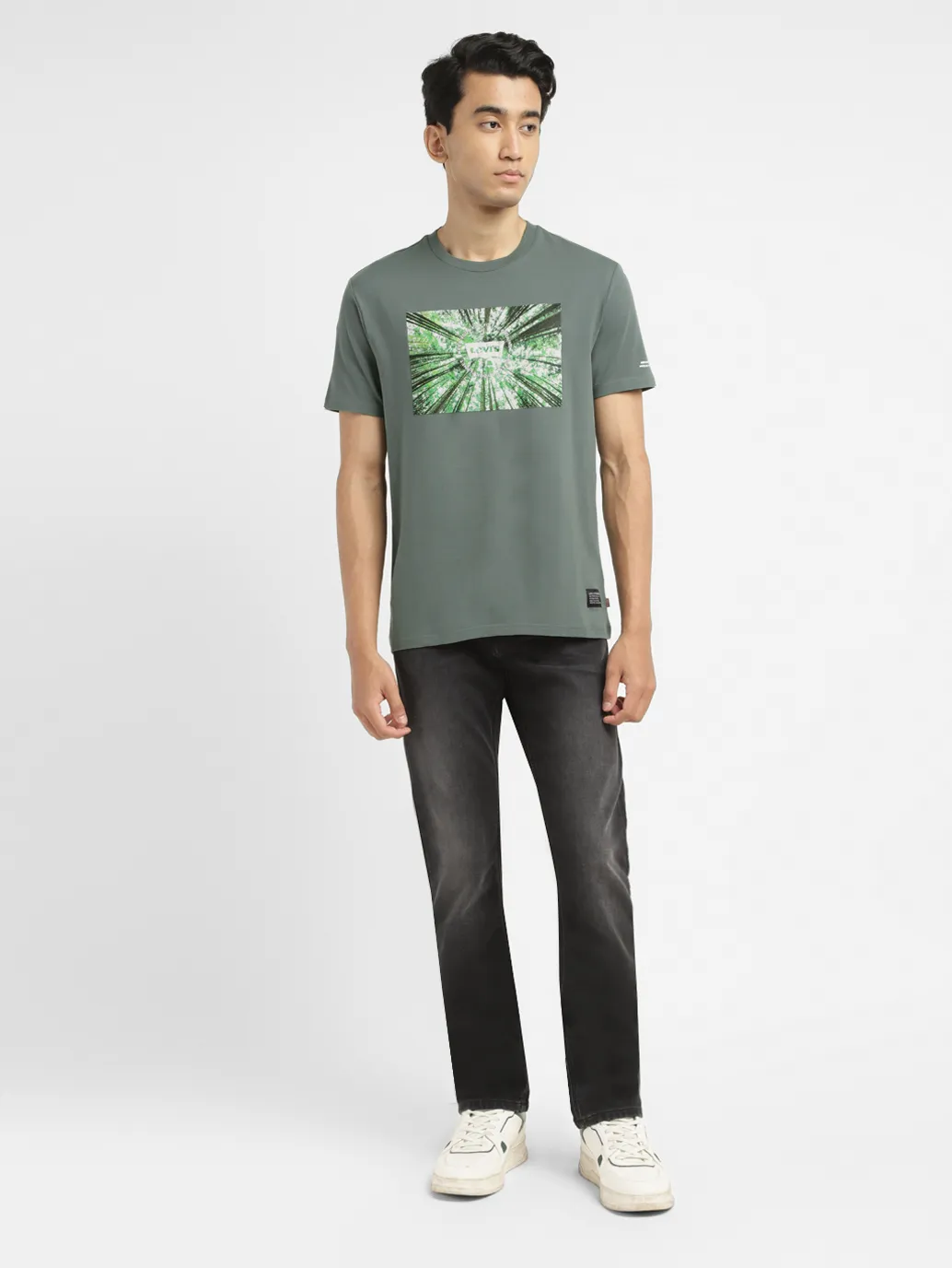 Men's Graphic Slim Fit T-shirt - Image 6