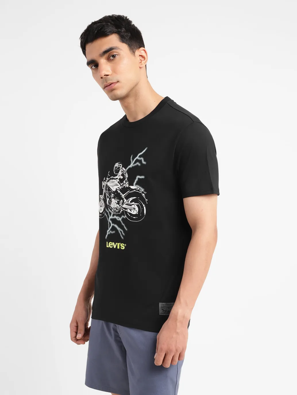 Men's Graphic Slim Fit T-shirt - Image 4