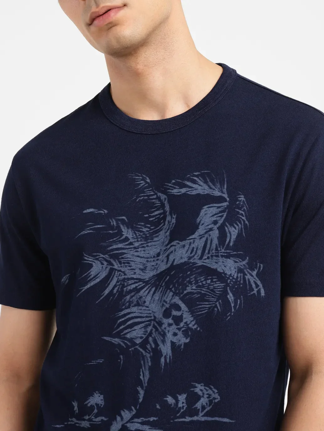 Men's Graphic Slim Fit T-shirt - Image 5