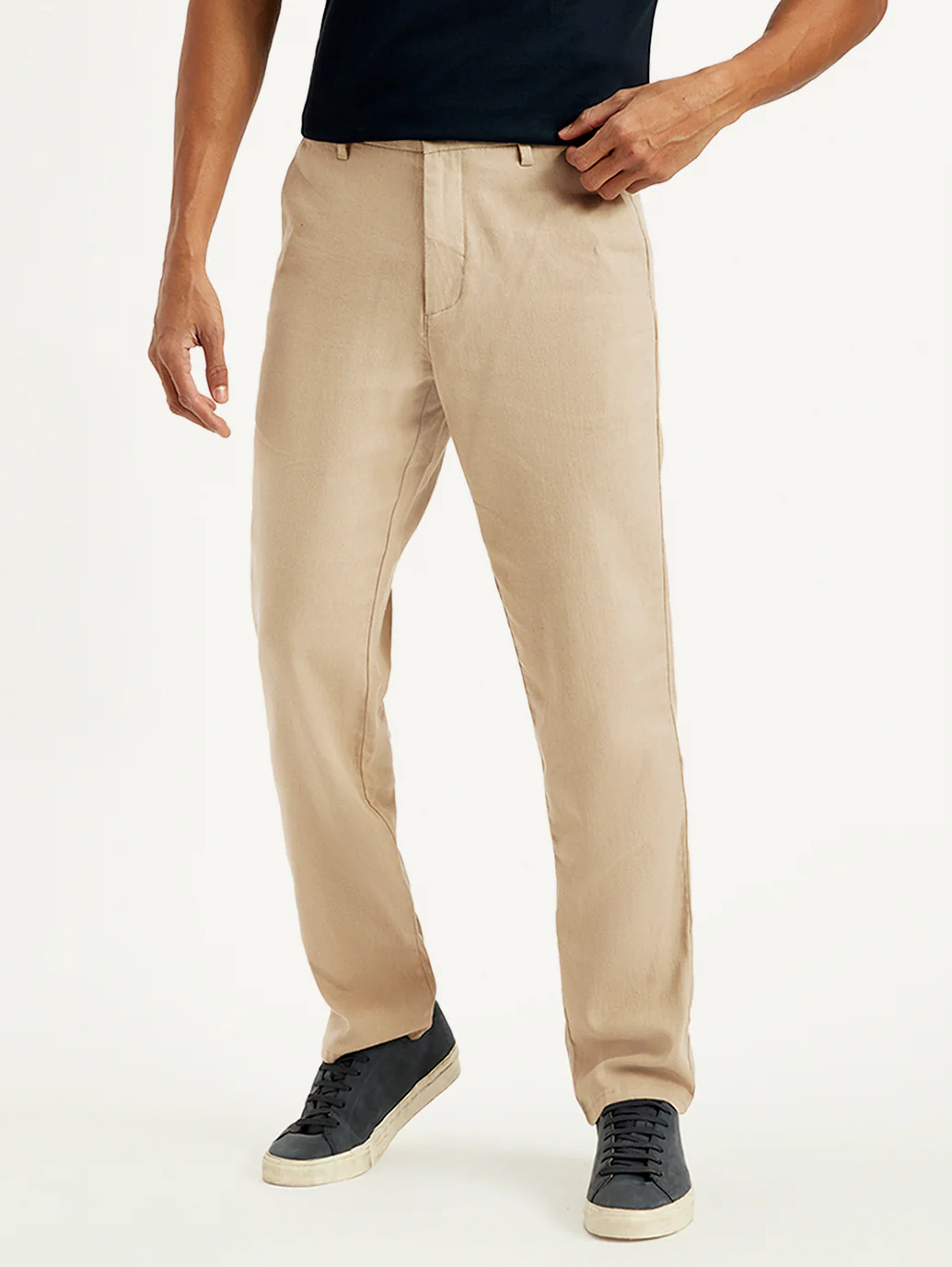 Men's Green Relaxed Straight Fit Linen Chinos - Image 3