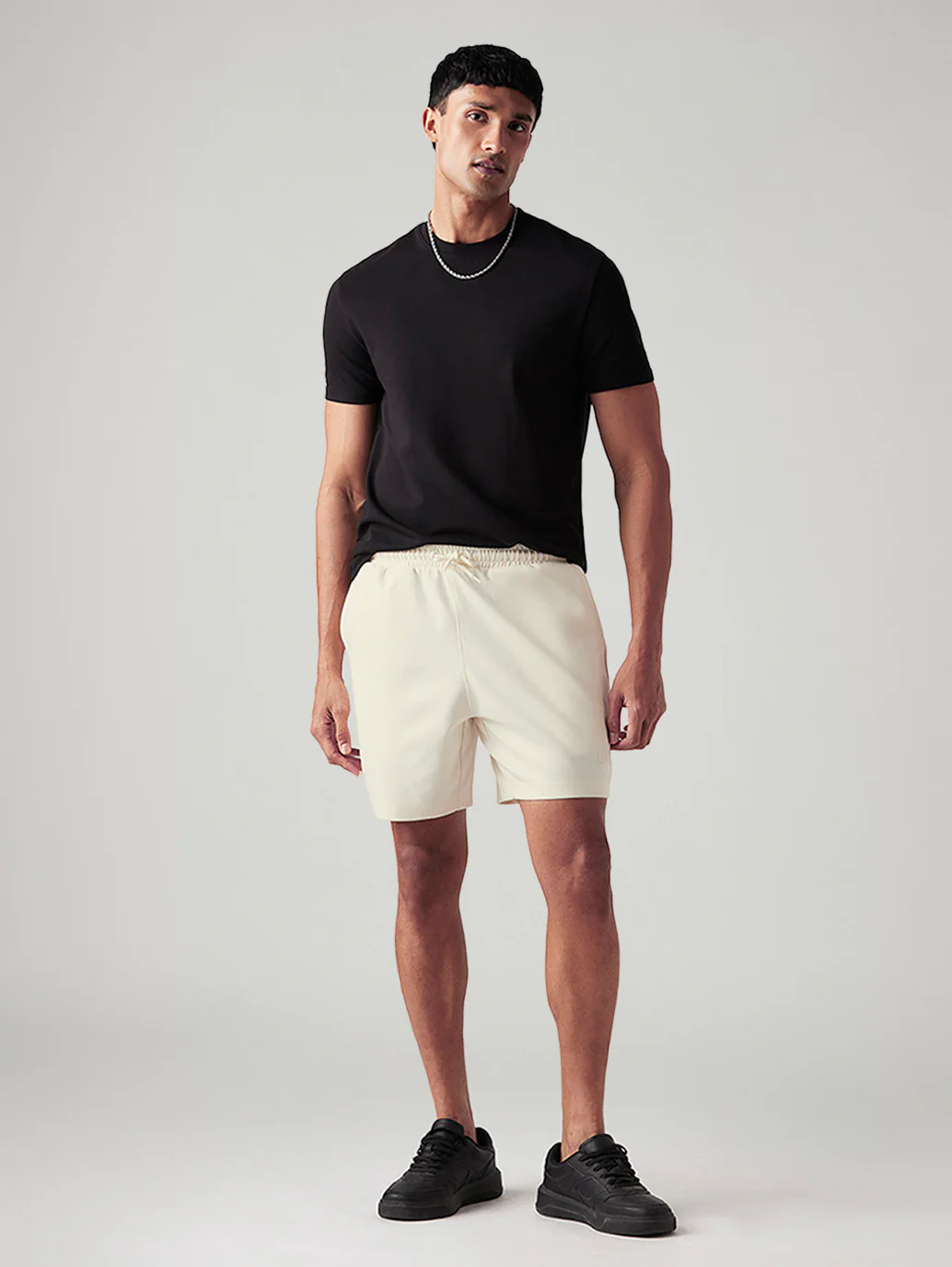 Men's Off White Regular Fit Mid Rise Shorts