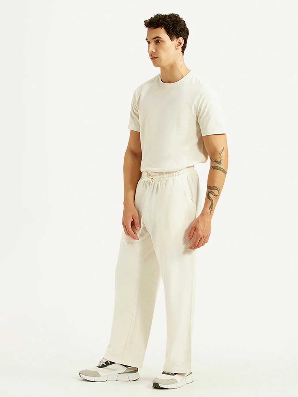 Men's Off White Regular Fit Joggers - Image 6