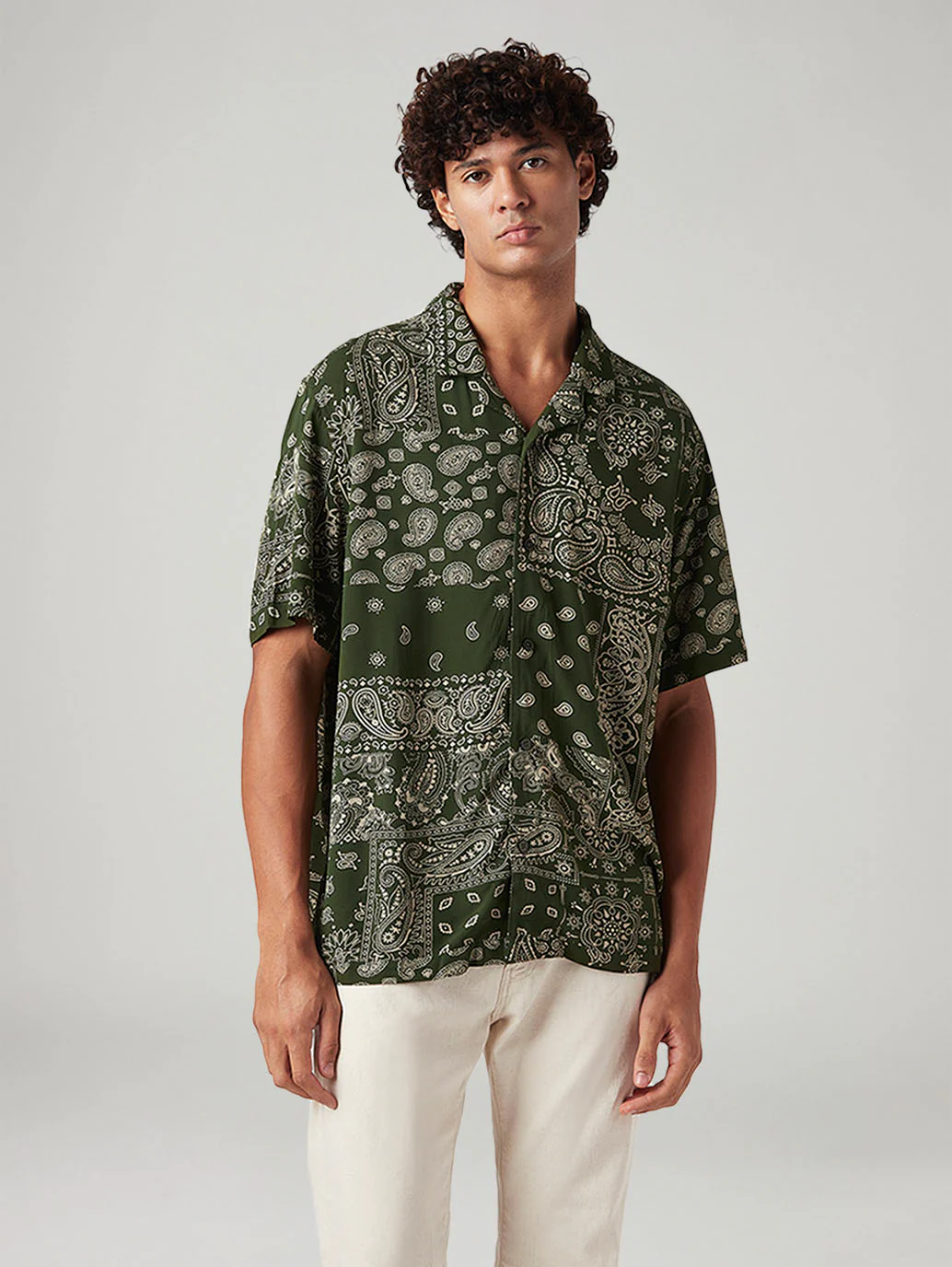 Men's Paisley Relaxed Fit Resort Collar Shirt - Image 2