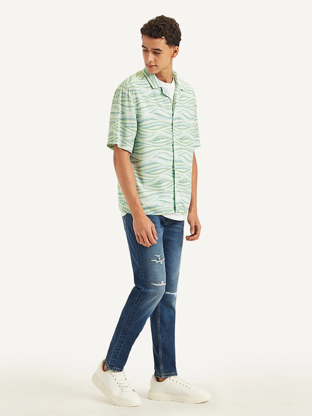 Men's Printed Regular Fit Camp Shirt - Image 3