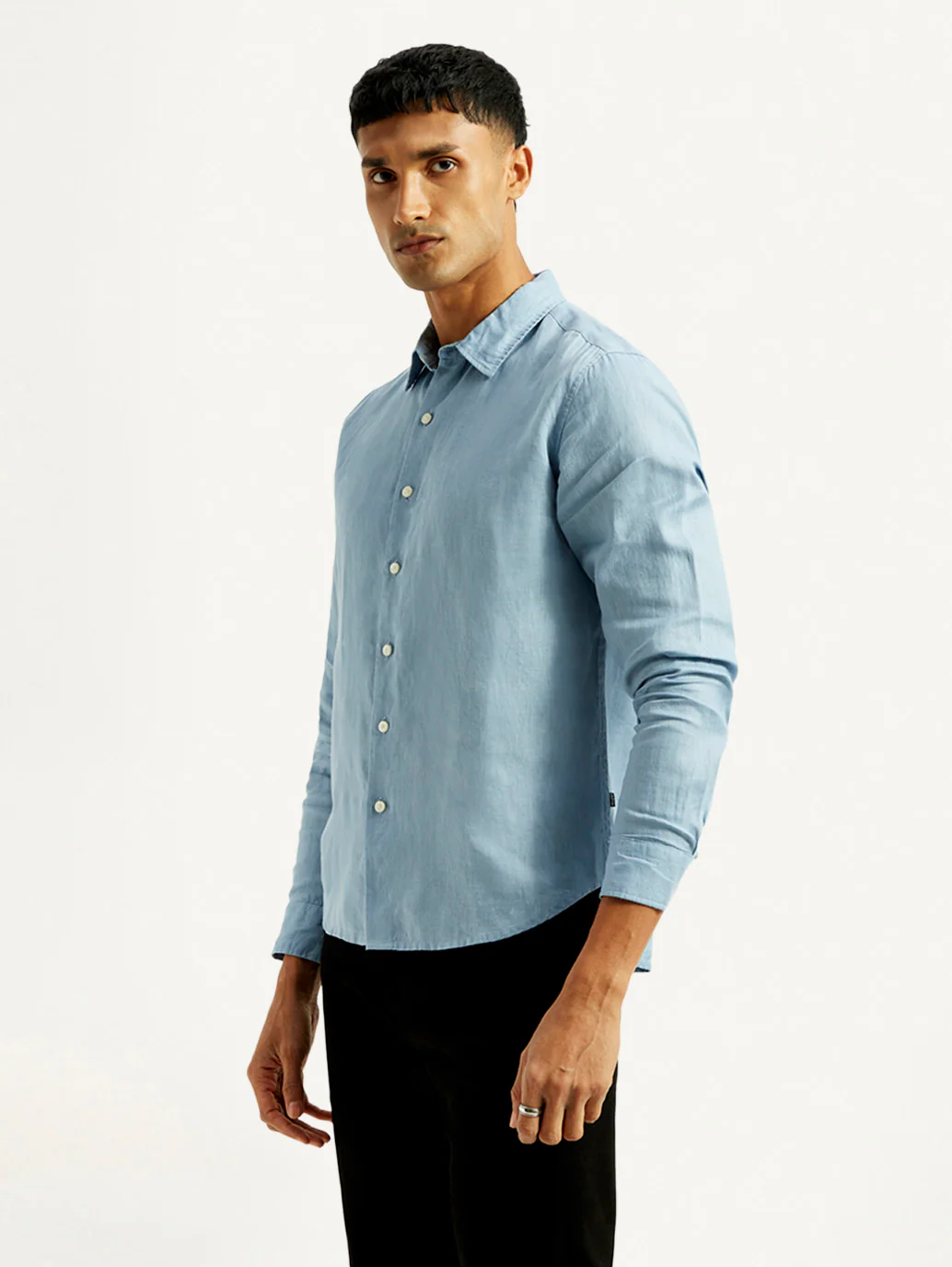 Men's Redloop Solid Light Blue Slim Fit Linen Shirt - Image 6