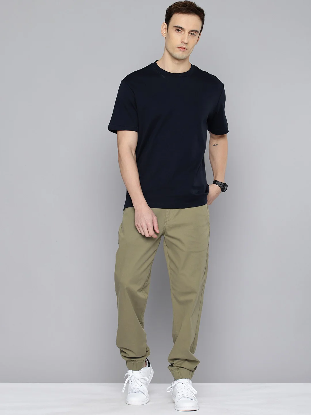 Men's Relaxed Fit Olive Green Jogger Cargos - Image 4