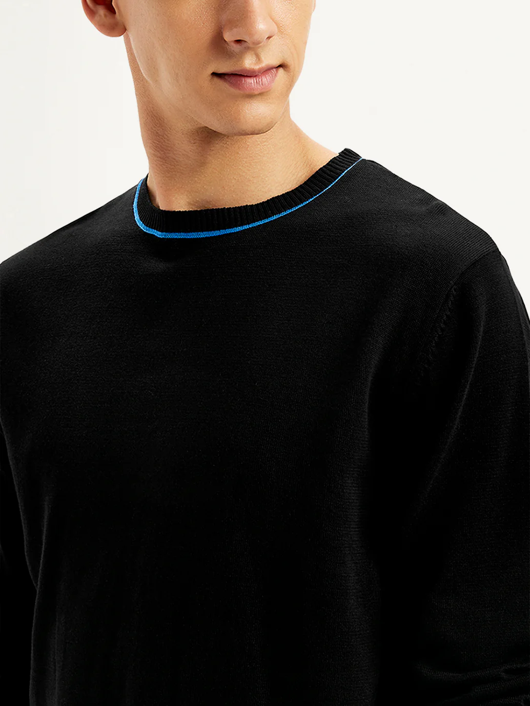 Men's Solid Black Crew Neck Sweater - Image 4