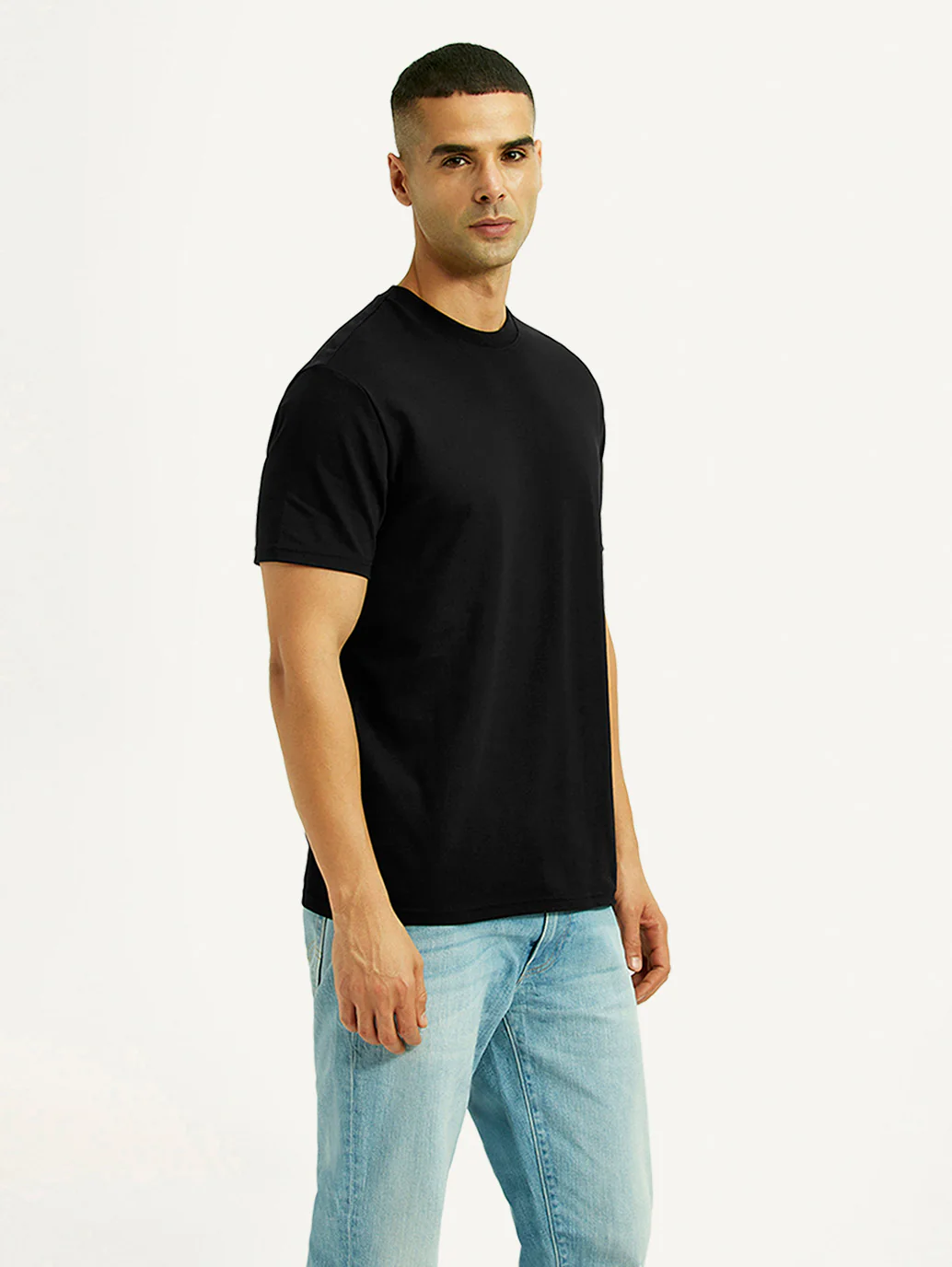 Men's Solid Black Slim Fit T-shirt - Image 2