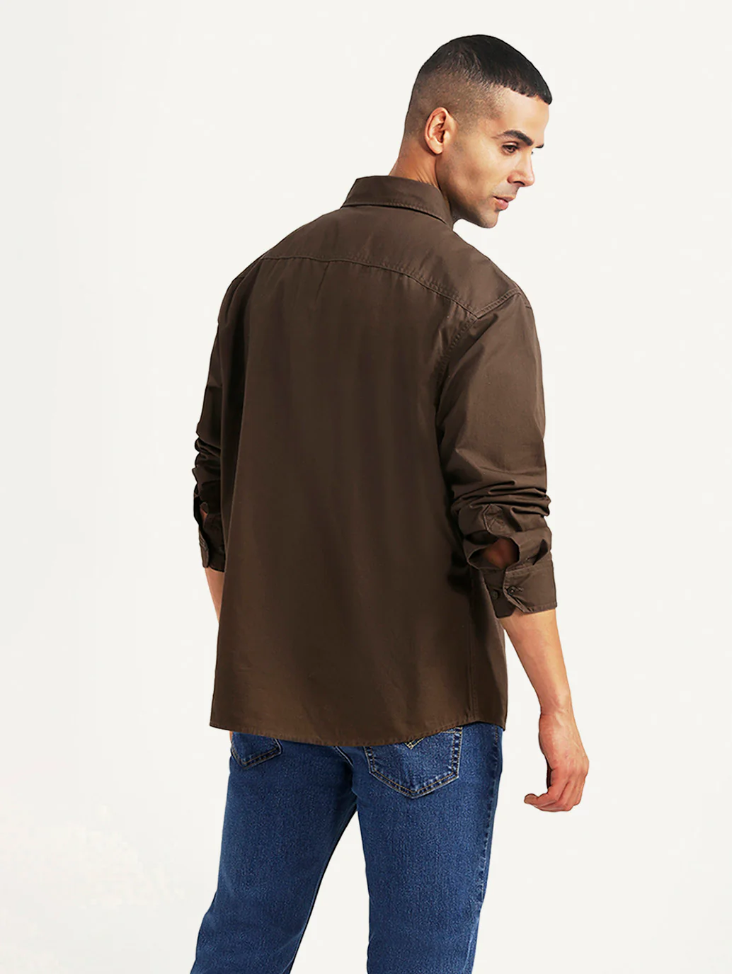Men's Solid Brown Relaxed Fit Commuter Shirt - Image 3